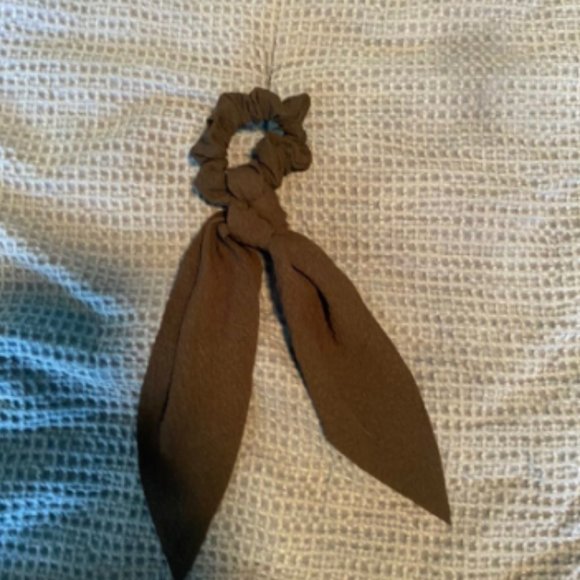 6 pc Scrunchie Set - Picture 6 of 7